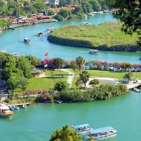Otel Tas Konak 4*