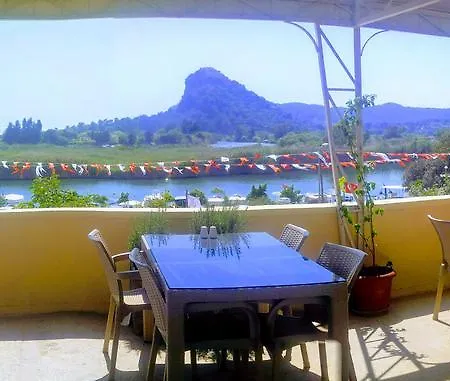 Tas Konak 酒店